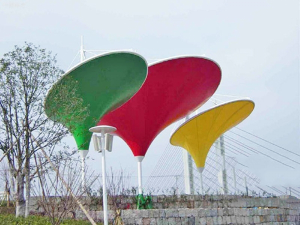 膜結(jié)構(gòu)廣場景觀彩膜